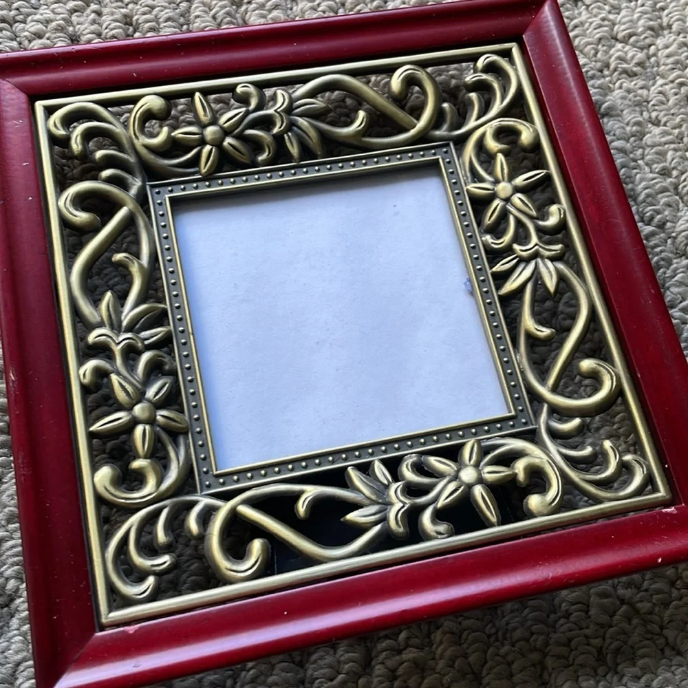 Bundle of 2 Classical & Artistic Photo Frames In Modern Gold & Dark Wood Border